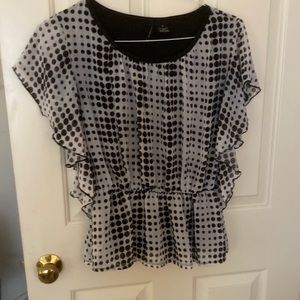 New Directions rag top women’s size medium butterfly sleeve top